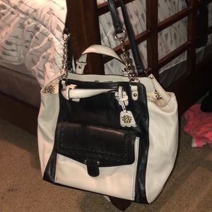 Jessica Simpson purse